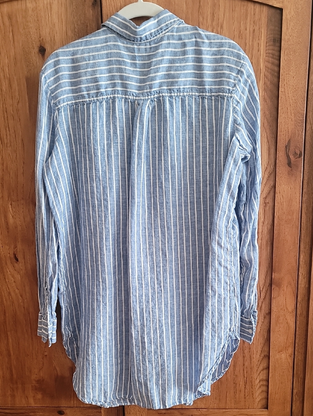 100% Linen GAP Womans Blue & White Striped Linen Shirt - Picture 6 of 7